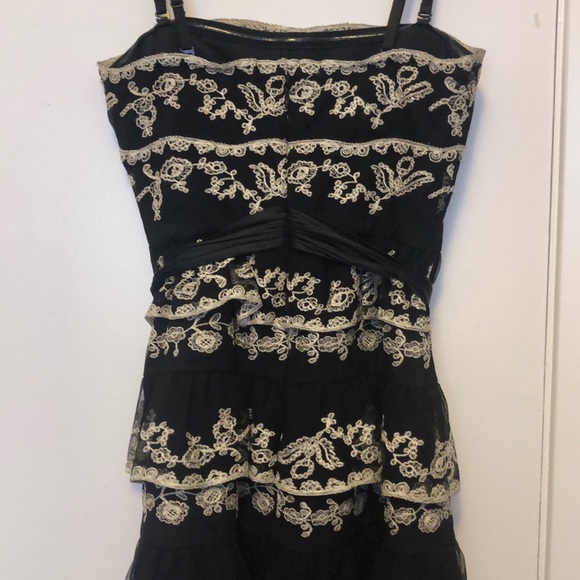 BCBG lace dress - Picture 6 of 11